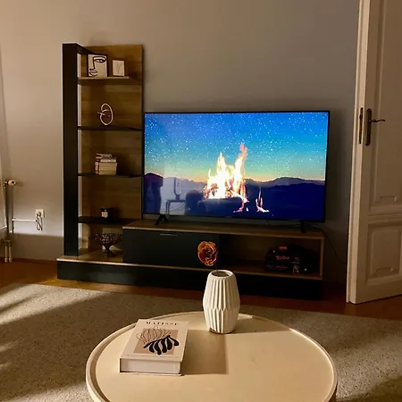 Gaudi Apartmán *
